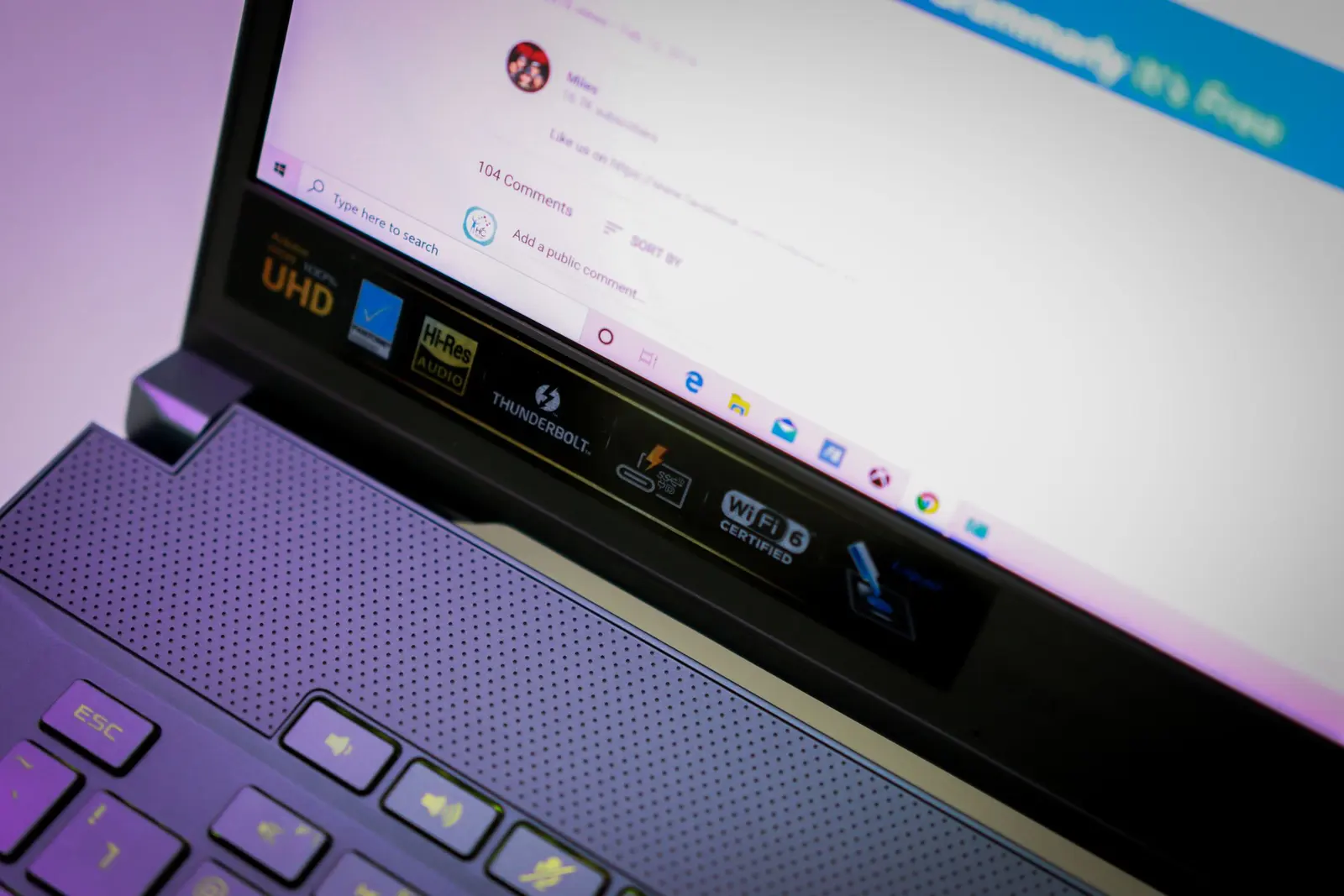 A laptop displaying software while a bug report is prepared